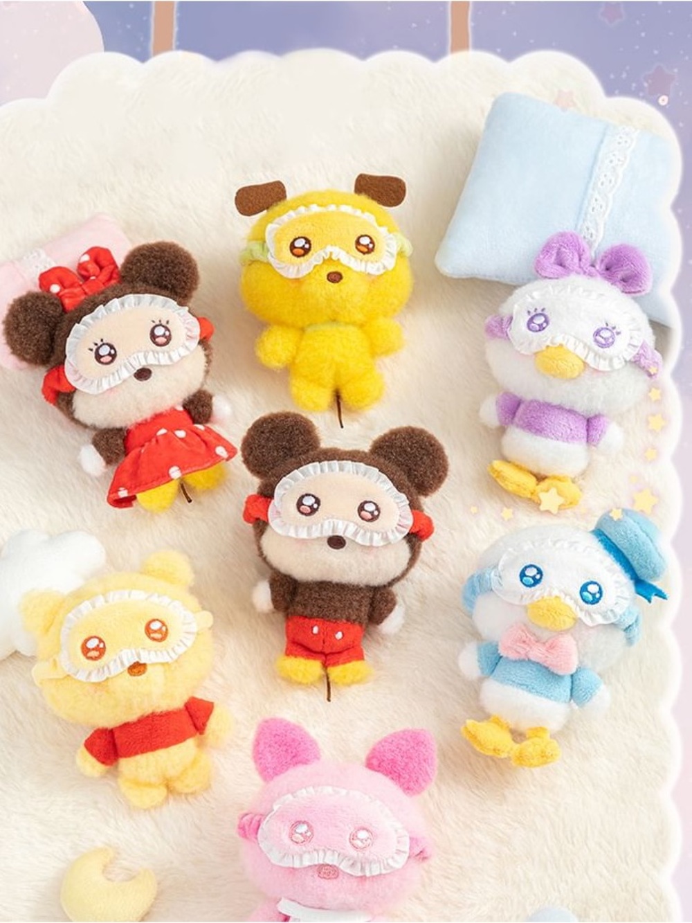 Top Toy Disney *SEALED* Squinting Sleepwear Plush Pendant Bag Charm Blind Box